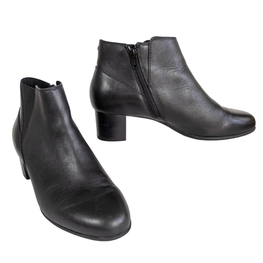 ARAVON Black Career Dress Chelsea Boot Mid-Heel Ankle Bootie Women's 9